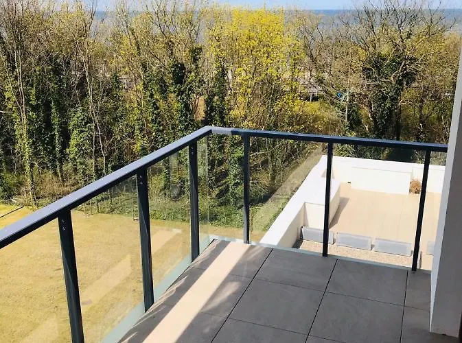 Aquamarina Prima - - Free Garage